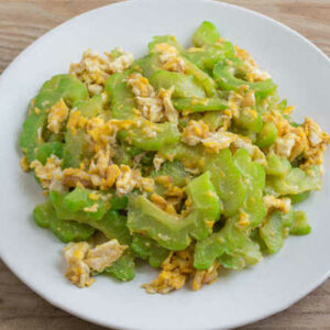 Khổ qua xào trứng