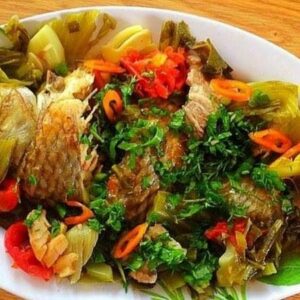 Cá chép um dưa chua